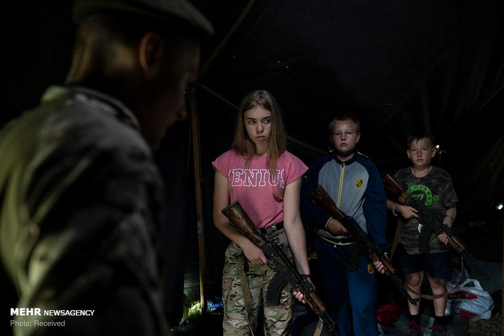 کمپ آموزش نظامی کودکان اوکراینی