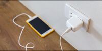باورهای رایج و اشتباه در مورد شارژ کردن گوشی از شب تا صبح