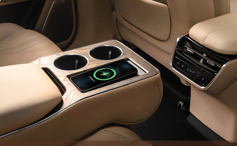 محصول جذاب تویوتا آمد / ردپای چینی‌ها در نشان ژاپنی