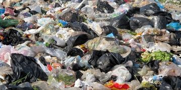 پشت پرده بوی نامطبوع در جنوب تهران/ اینجا معدن زباله‌هاست+فیلم