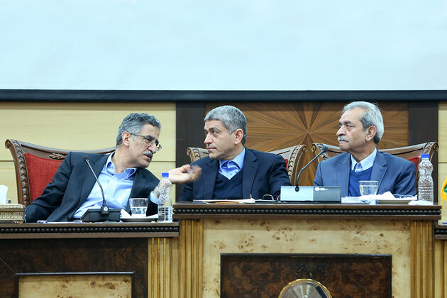 جلسه هیات نمایندگان اتاق بازرگانی ایران با حضور وزیر اقتصاد