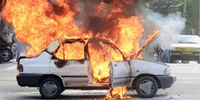 آتش گرفتن پراید در پمپ بنزین مشهد / واکنش عجیب راننده+ فیلم
