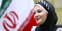 مجری زن تلویزیون با پوشش متفاوت در مراسم عزاداری+عکس