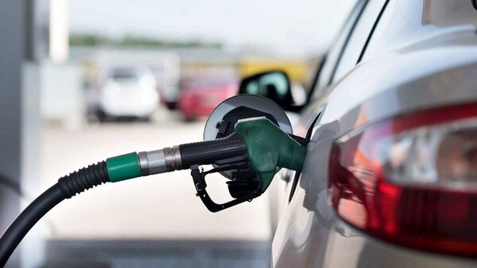 ​خبر مهم نماینده مجلس درباره افزایش قیمت بنزین  