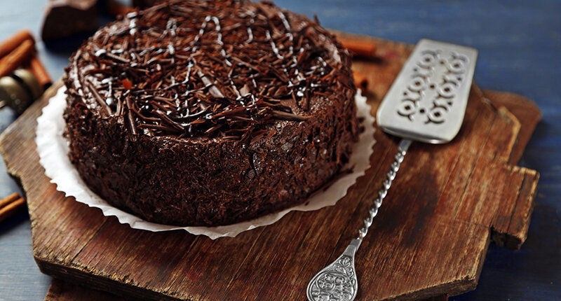  کیک و شکلات‌ بخورید به این بیماری‌ خطرناک مبتلا می‌شوید



