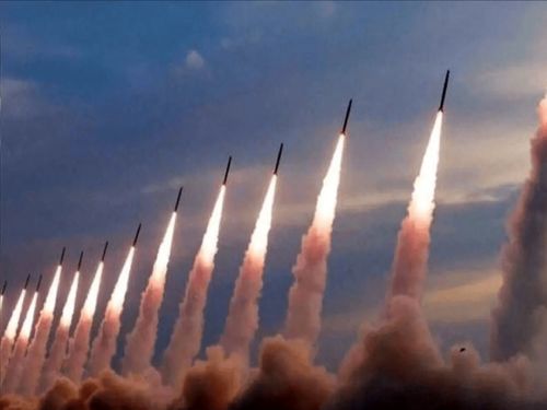 گزارش نشریه آمریکایی از ارتقای توانمندی‌های موشکی ایران/ محموله مهمی که از چین به بندرعباس ارسال شد