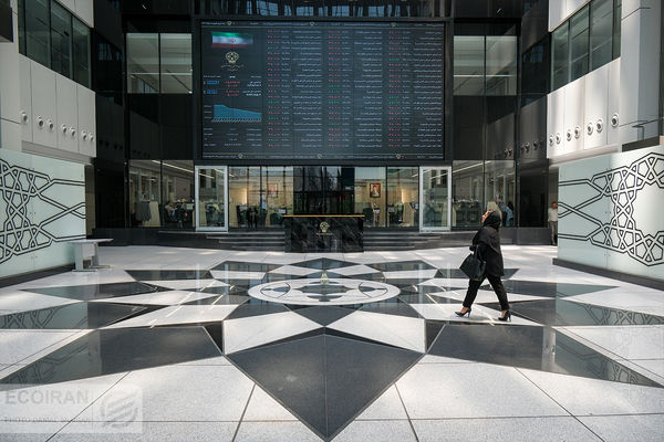 پیش‌بینی بورس فردا دوشنبه 17 آذر 1404 | انتظار برای شروعی منفی، اما بدون نگرانی‌ عمیق