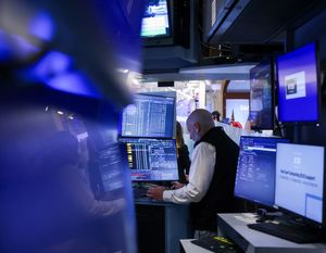 اثر منفی شکست مذاکرات آمریکا و ایران بر دارایی‌های پرریسک | شکل گیری انتظارات جدید درباره قیمت دلار و نفت 