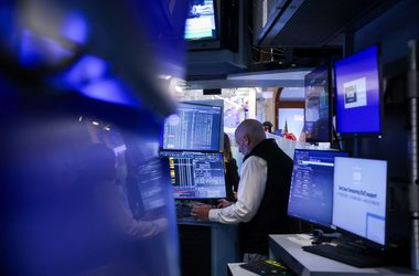 اثر منفی شکست مذاکرات آمریکا و ایران بر دارایی‌های پرریسک | شکل گیری انتظارات جدید درباره قیمت دلار و نفت 