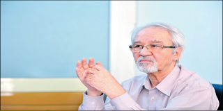 بهکیش: سال آینده بالای هزار هزار میلیارد تومان کسری بودجه داریم | خاموشی‌ها و کم‌آبی بیشتر می‌شود | با آمریکا مصالحه کنیم اما...