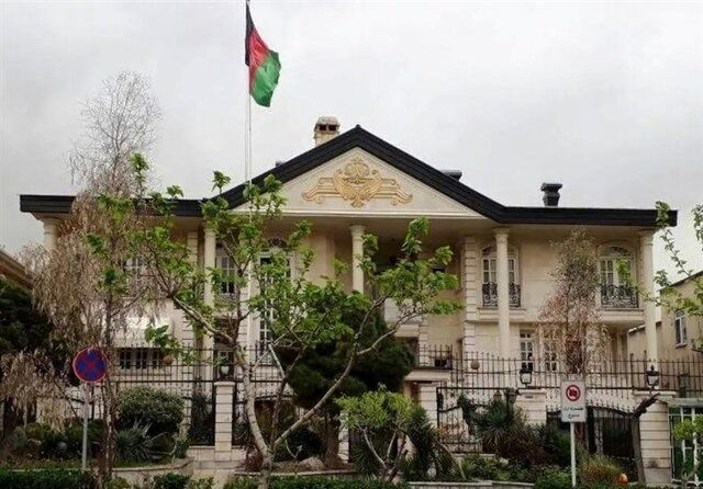 توضیحات سخنگوی طالبان درباره فعالیت سفارت افغانستان در تهران