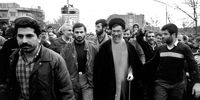 تصویری جالب از آیت‌الله خامنه‌ای در راهپیمایی ۲۲ بهمن در زمان ریاست جمهوری