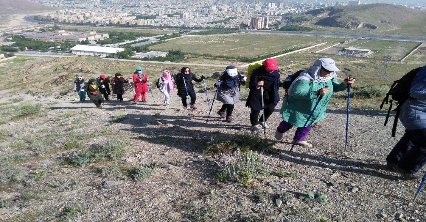 کوهنوردی بانوان در مشهد فقط با اجازه پدر یا همسر مجاز است!