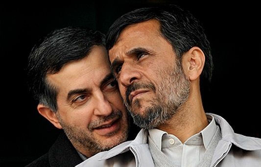 رمزگشایی از بازی احمدی نژاد