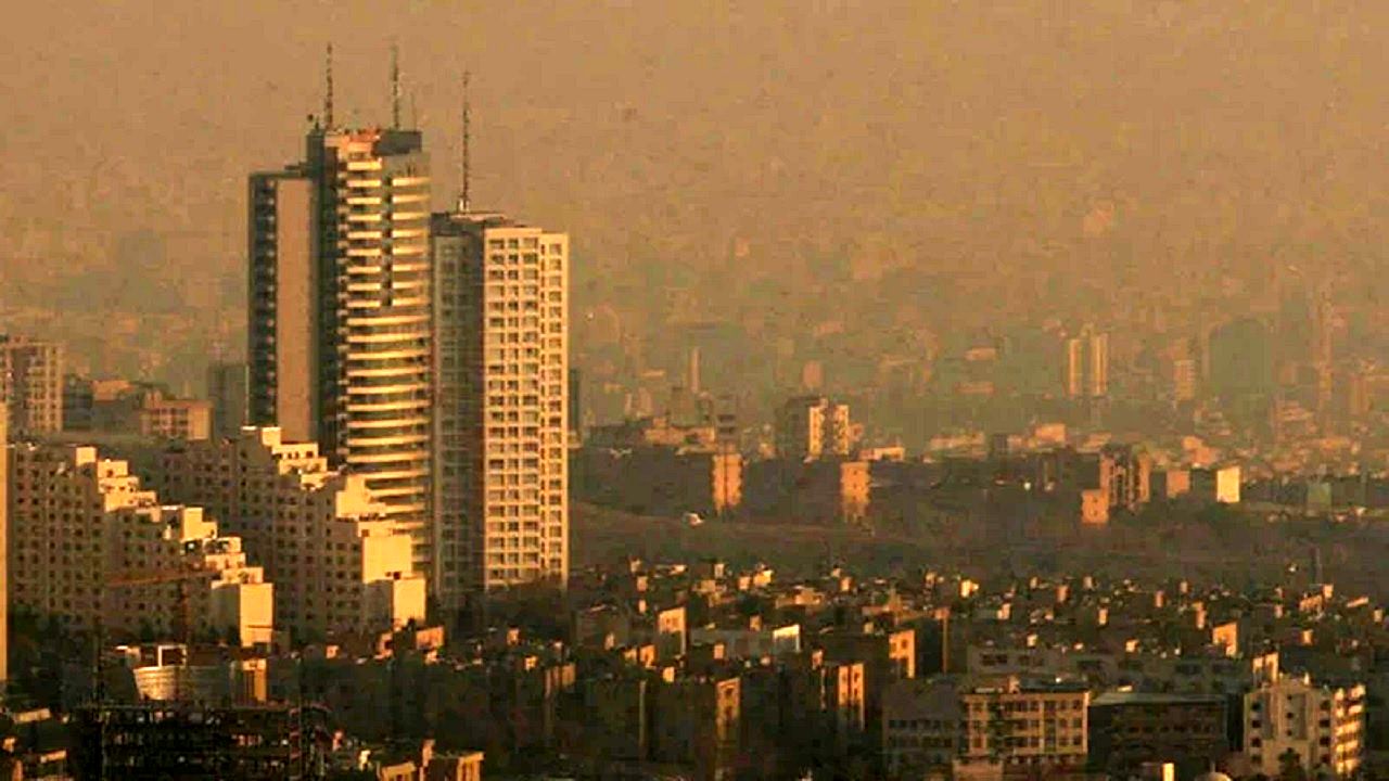 آلودگی هوا پایتخت را به تعطیلی می کشاند!