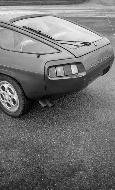 1977-porsche-928