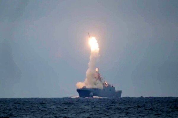 حمله موشکی روسیه به شرق اوکراین/ کشتی ژاپنی آسیب دید/ روسیه از چه نوع موشک هایی استفاده می کند؟