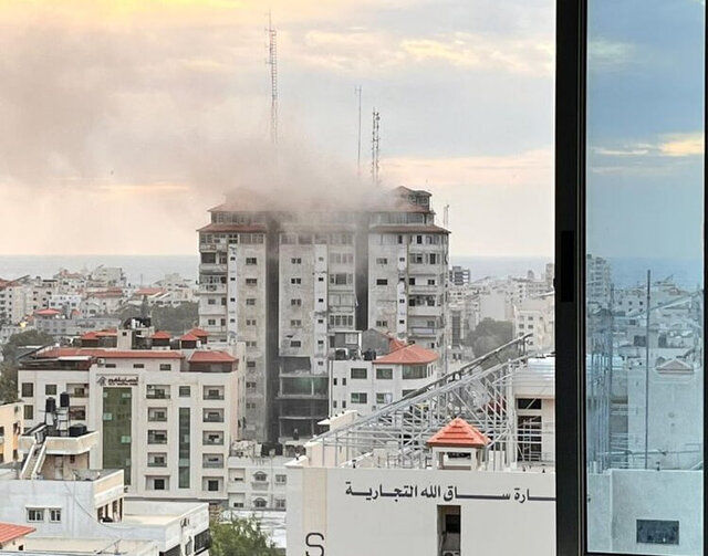 برج فلسطین فرو ریخت / ابوعبیده: تل‌آویو منتظر پاسخ باشد + فیلم