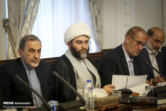 تصاویر جلسه شورای عالی انقلاب فرهنگی با حضور سران قوا