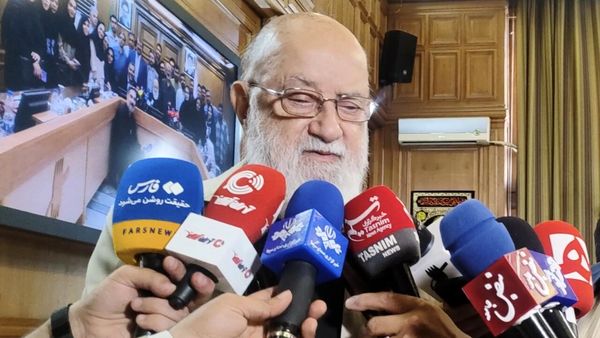 چمران: آنچه زیر تهران است تونل نیست، قنات است