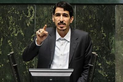درخواست چهره نزدیک به زاکانی از پزشکیان: طراحان بنزین ۱۵ هزار تومانی را برکنار کنید!