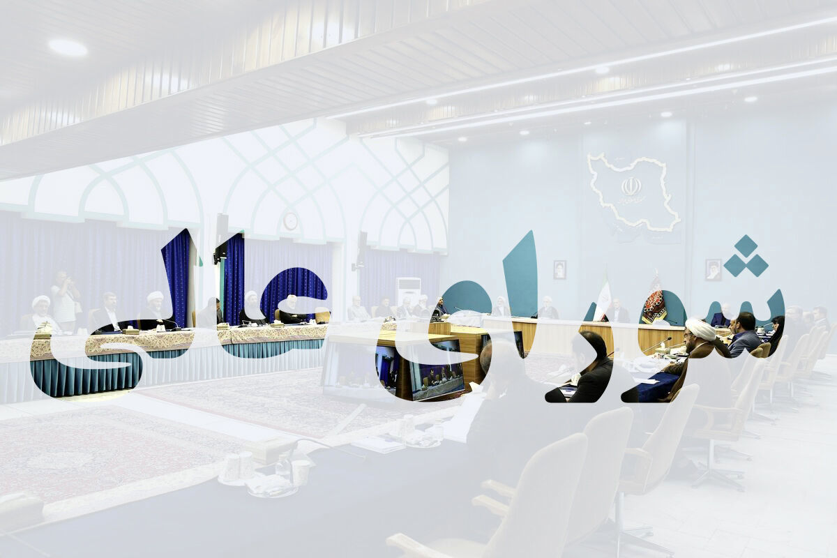 صد شورای عالی! خروجی برای مردم؟  | محمد فاضلی: یکی از بهترین آرزوها برای حکمرانی توسعه‌محور جمع شدن بساط همه شوراهای عالی جز شورای عالی امنیت ملی است 