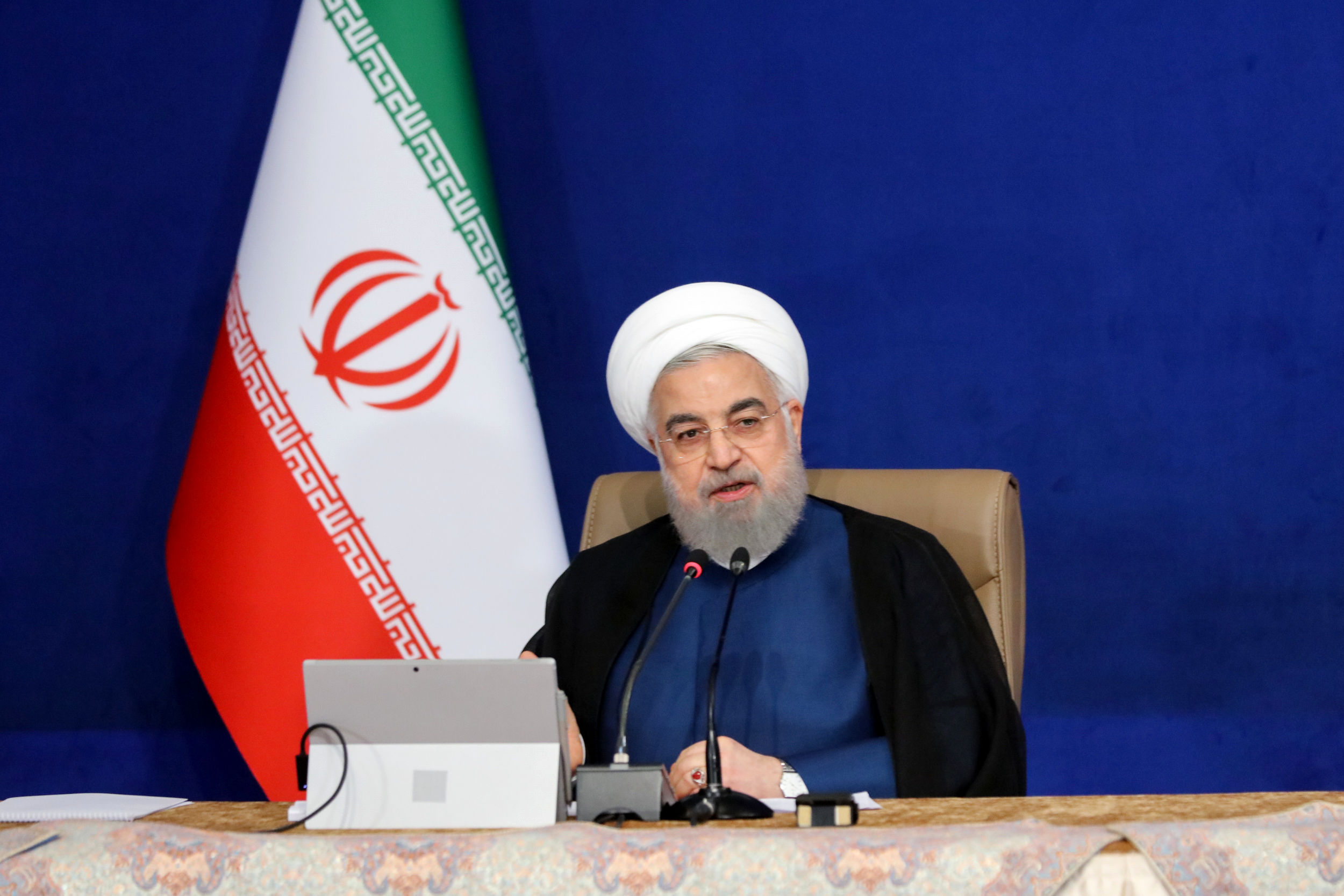 مجوز روحانی به ستاد ملی مقابله با کرونای استانی برای تعطیلی یک هفته ای+ فیلم
