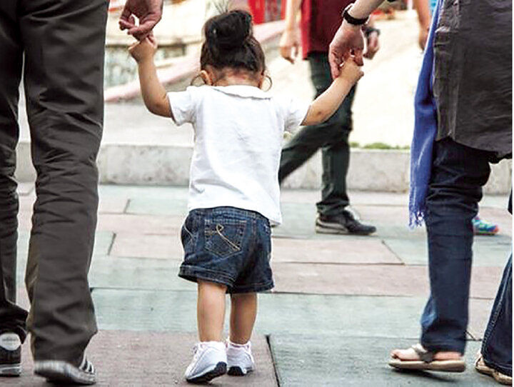 خانواده های ایرانی بعد از دهه 70 کوچک شد / علت چیست؟