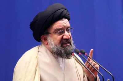 سید احمد خاتمی درباره وضعیت جسمانی رهبر انقلاب چه گفت؟ 