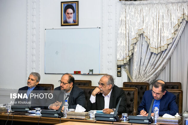 جلسه شورای عالی اقتصادی با حضور سران قوا