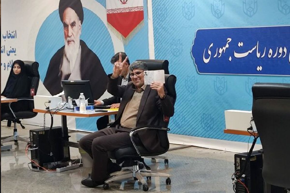 شهریار حیدری در انتخابات ریاست جمهوری ثبت نام کرد