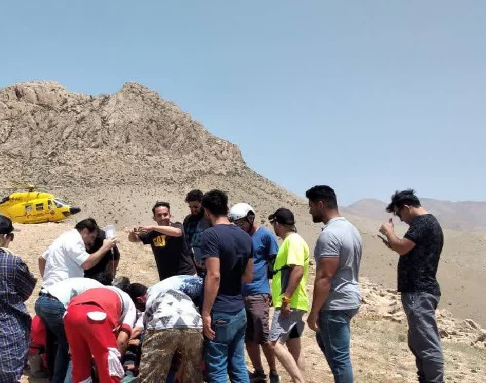 سقوط هولناک یک پاراگلایدر در ارتفاعات البرز + تعداد مصدومان