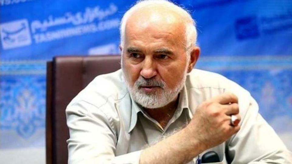 احمد توکلی در بیمارستان بستری شد