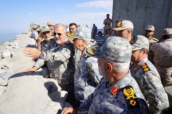 سرلشکر باقری: امنیت پایداری را در استانهای آذربایجان غربی و کردستان شاهد هستیم