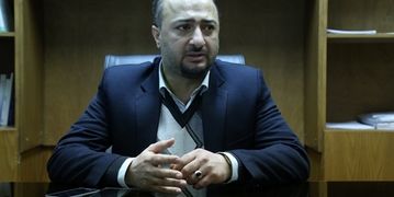 سرزعیم: کاهش تعرفه واردات خودرو ضروری است، چه بنزین گران شود چه نشود | رفاه مردم را نباید قربانی خودروسازان کرد 