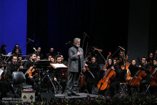 کنسرت ارکستر ملی با اجرای محمد اصفهانی