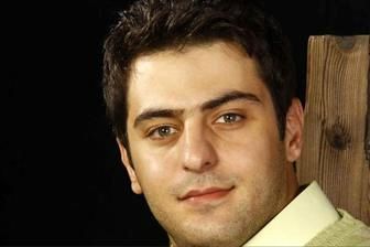 استوری متفاوت علی ضیا با هشتگ باغیرت + عکس