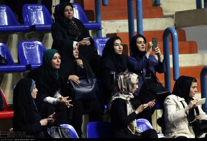 زنان تبریزی تیم ملی ایران را مقابل روسیه تنها نگذاشتند+ گزارش تصویری