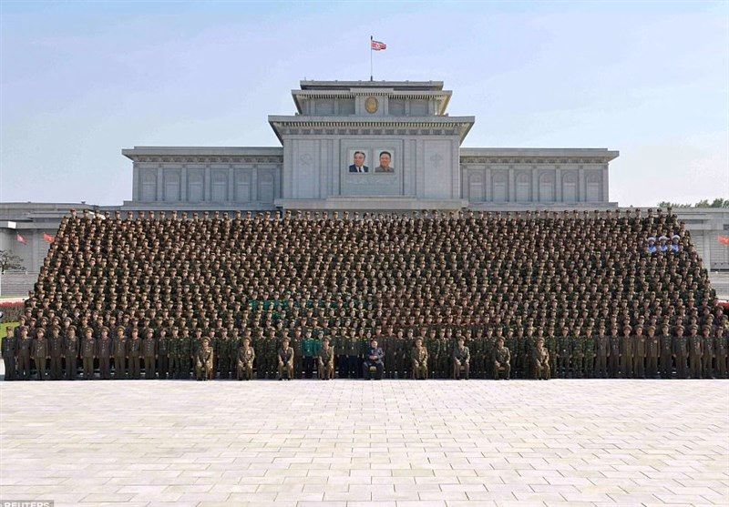 رهبر کره شمالی و ارتش آینده + عکس