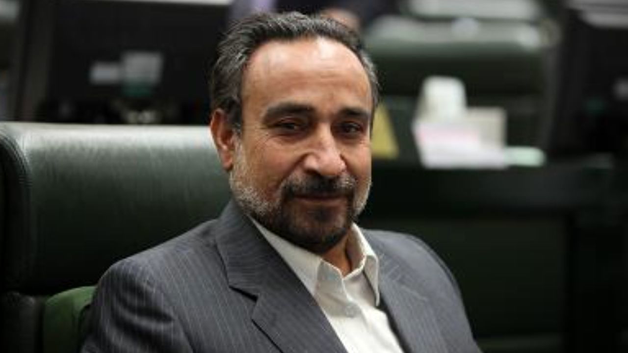 خباز: در زمان جلیلی، علاوه بر شهادت چهار دانشمند هسته‌ای، ۶ قطعنامه هم علیه ایران صادر شد
