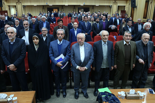 جلسه هیات نمایندگان اتاق بازرگانی ایران با حضور وزیر اقتصاد