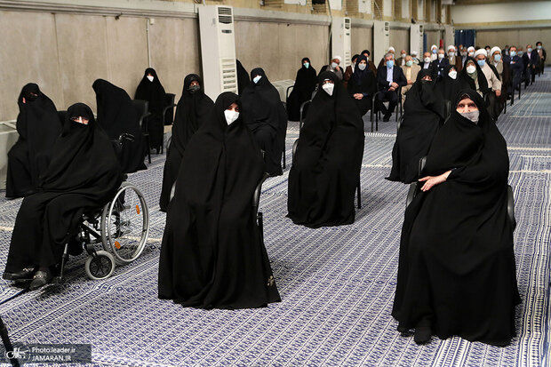 دختران امام راحل در مراسم تنفیذ ابراهیم رئیسی+عکس