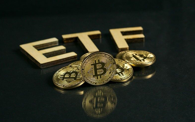 خبر مهم برای معامله گران رمزارزها/ ETF بیت‌کوین تایید نشد