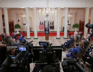  ترامپ در گوشهِ رینگ خودساخته و چند سؤال بی‌پاسخ | جنگ خاورمیانه ریاست‌جمهوری و میراث ترامپ را به خطر انداخت