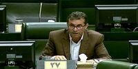 نماینده مجلس: نباید بگوییم که آب نداریم/ درباره برق ۱۵ الی ۲۰ سال قبل باید پنل‌های خورشیدی راه اندازی می‌کردیم ولی نکردیم