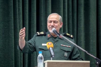 سرلشکر صفوی: ایران در حال عبور از یک گردن خطرناک است 