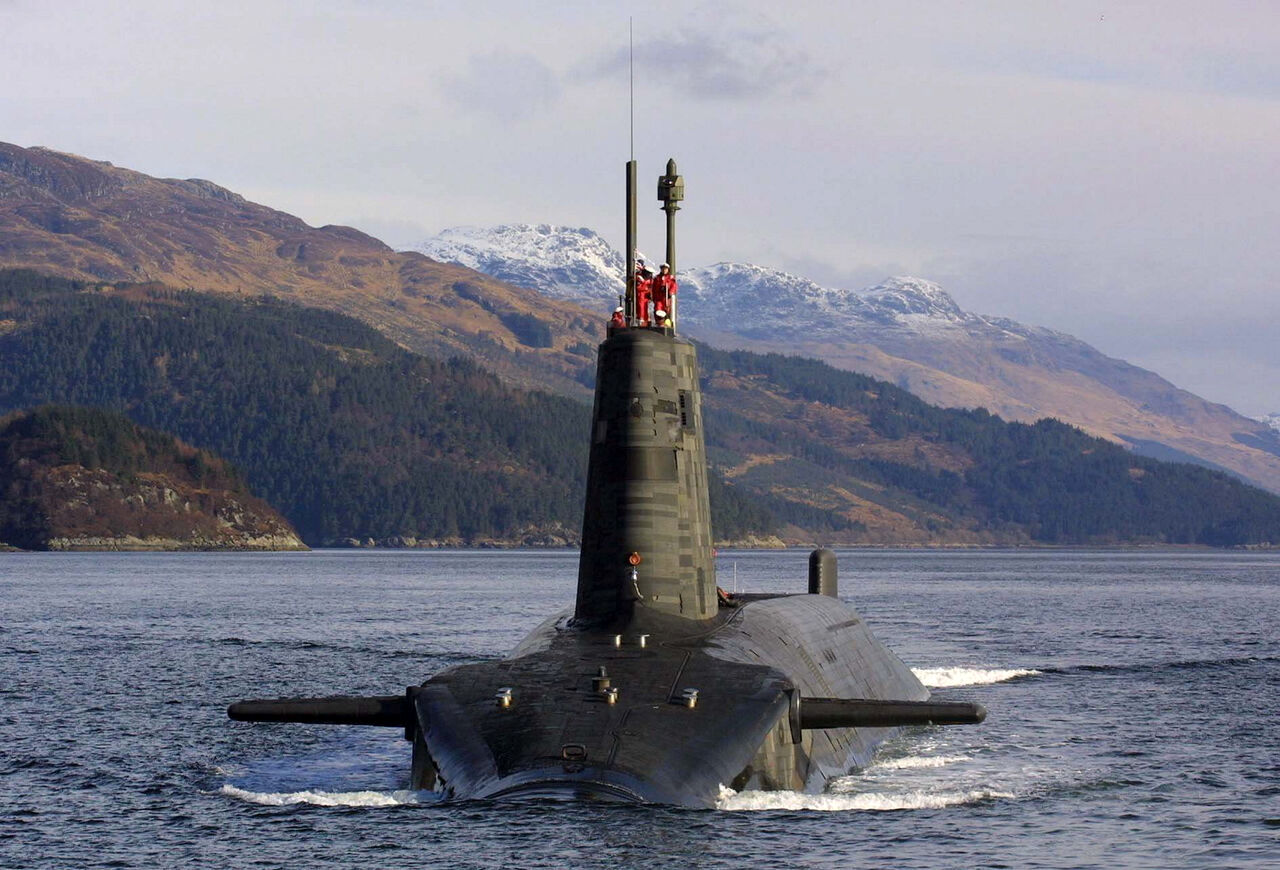 در صورت استقلال اسکاتلند، زرادخانه اتمی انگلیس به کجا منتقل می شود؟