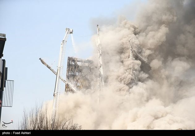 فرو ریختن ساختمان پلاسکو تهران