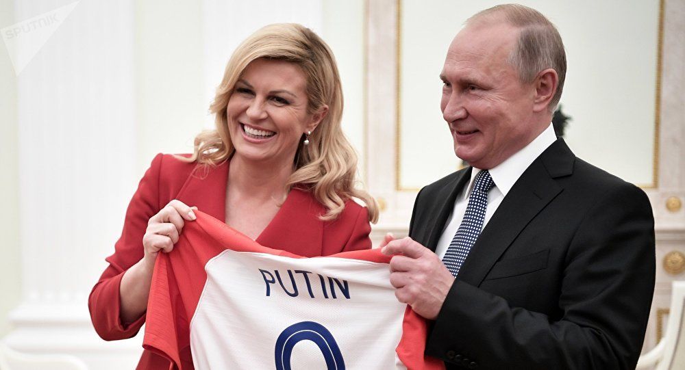 هدیه پوتین به تمامی تماشاگران جام جهانی