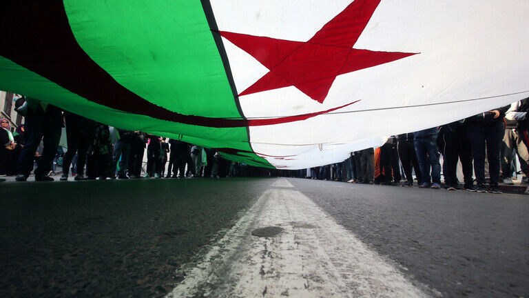 زمان انتخابات زود هنگام پارلمانی الجزایر اعلام شد